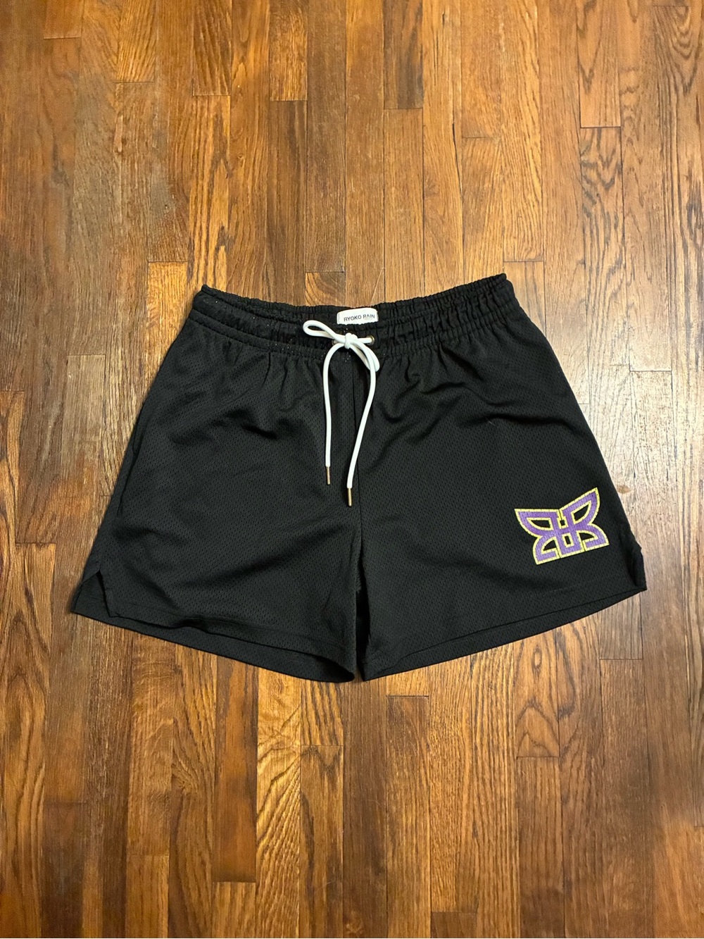 Ryoko rain shorts size XL